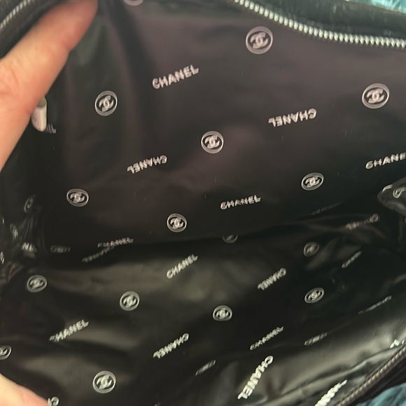 CHANEL Parfume cosmetic bag. - Picture 2 of 2